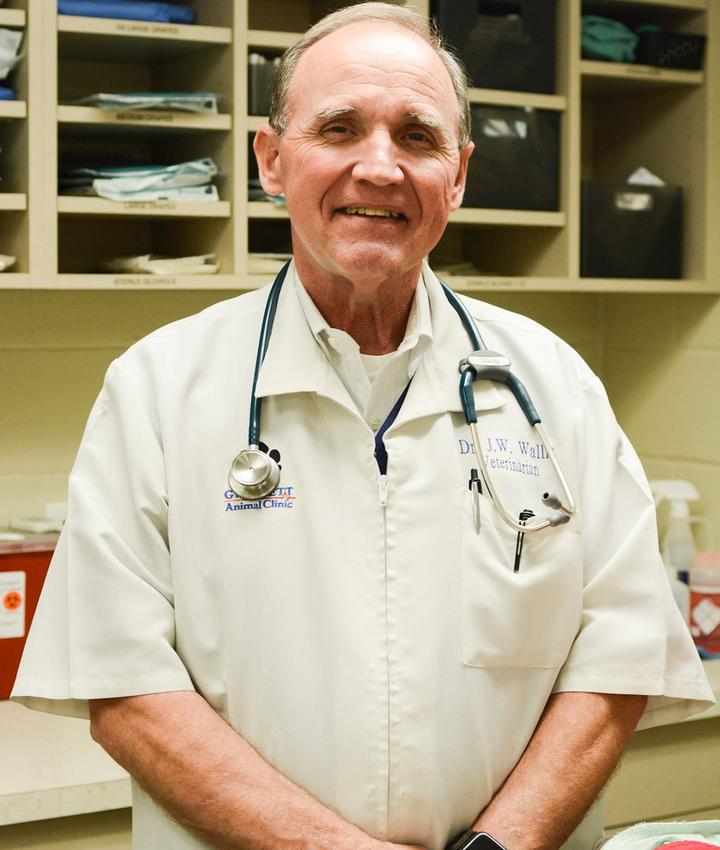 Dr. John Wallis, DVM